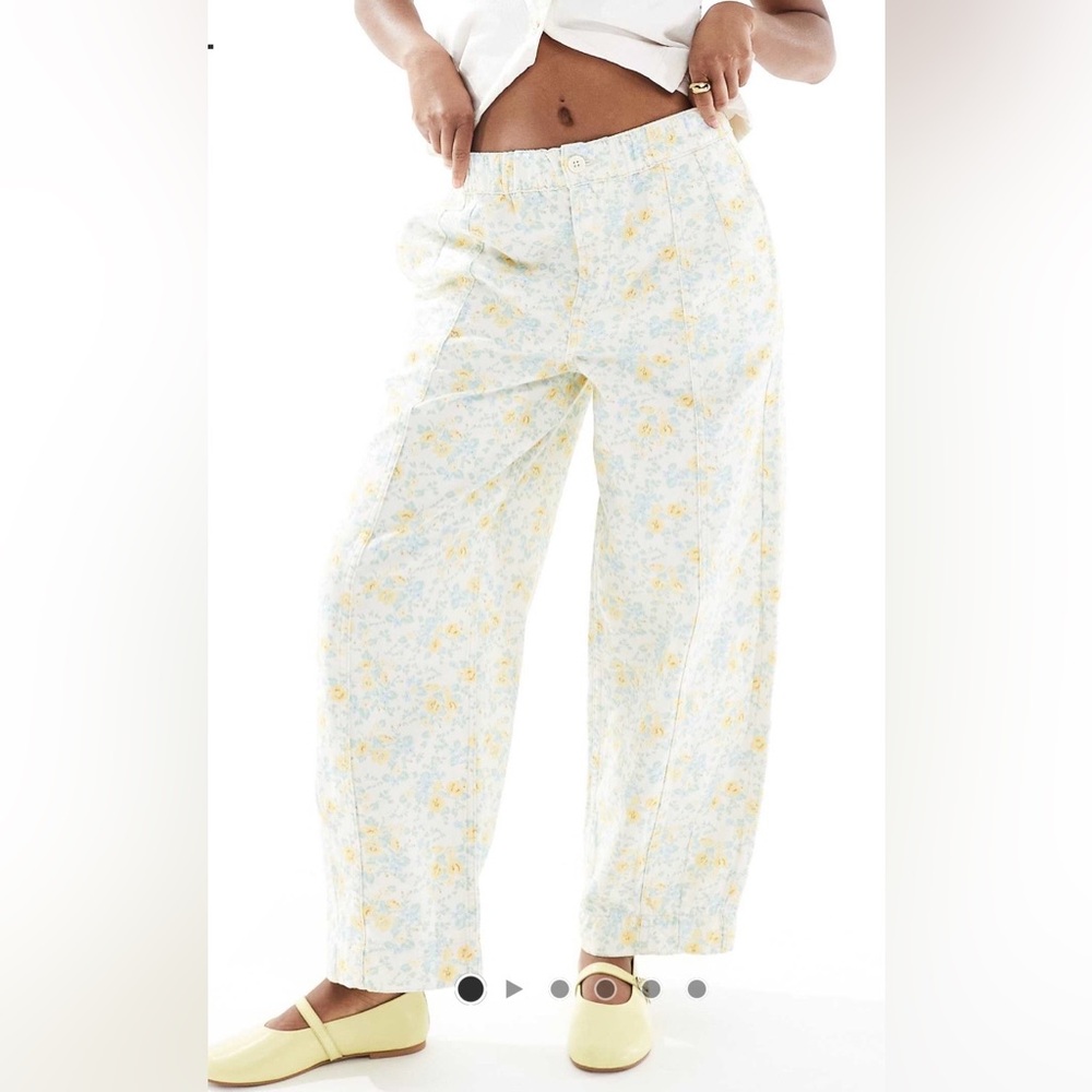 Floral Print Barrel Pant